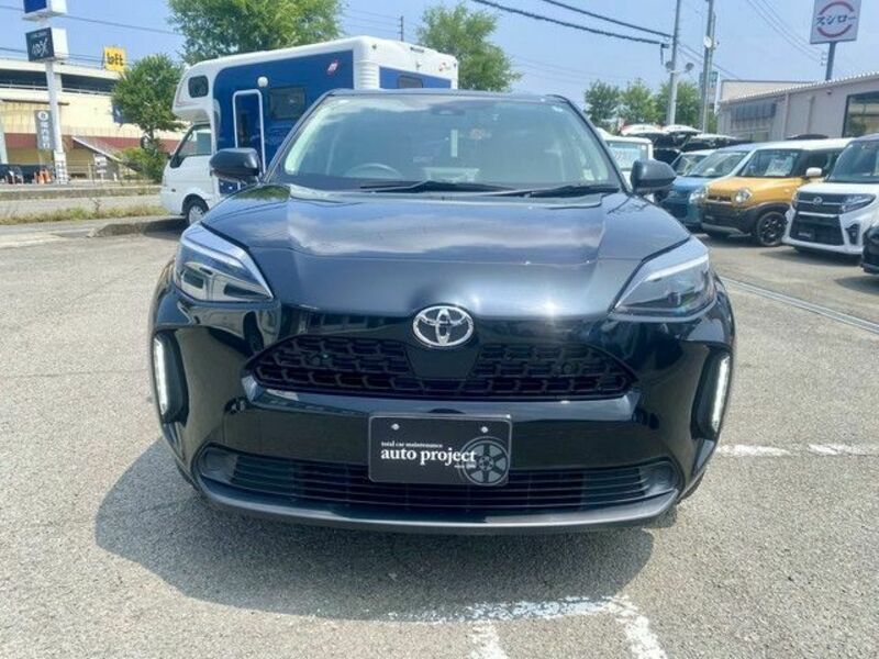 YARIS CROSS