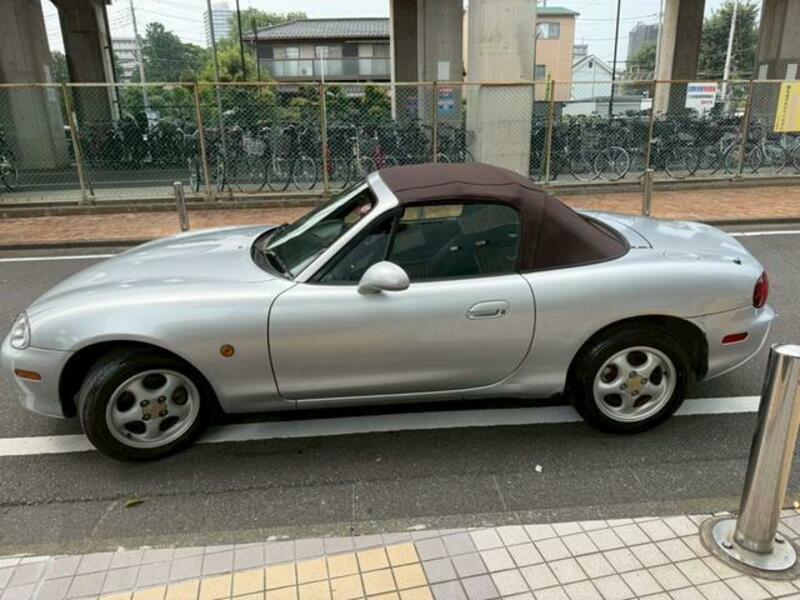 ROADSTER
