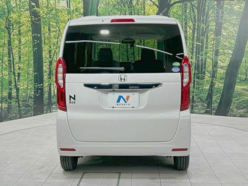 N BOX