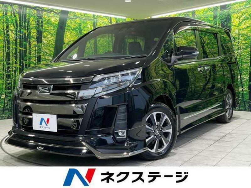 TOYOTA NOAH