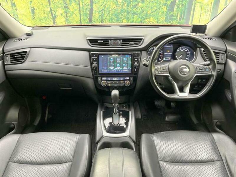 X-TRAIL