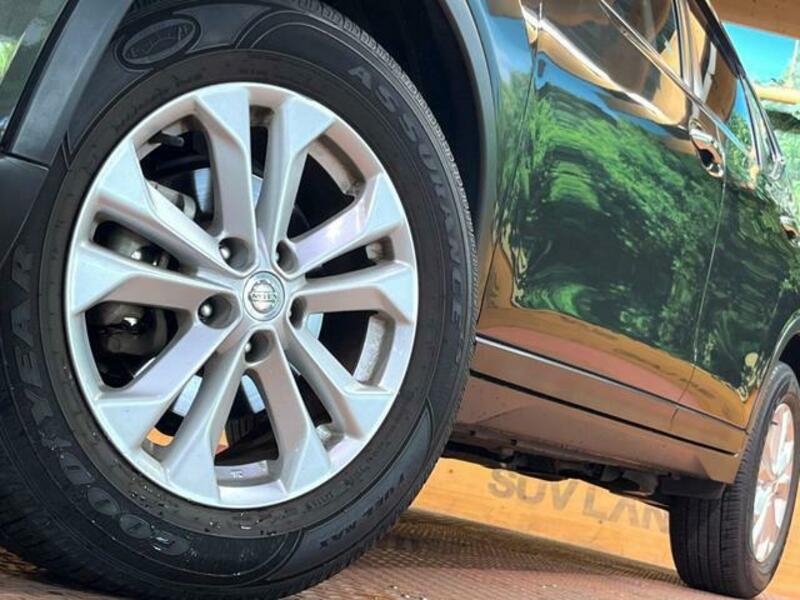 X-TRAIL