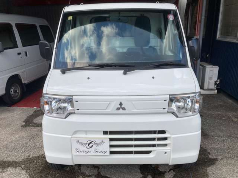 MINICAB TRUCK