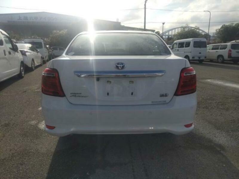 COROLLA AXIO