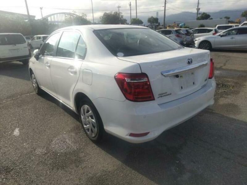 COROLLA AXIO