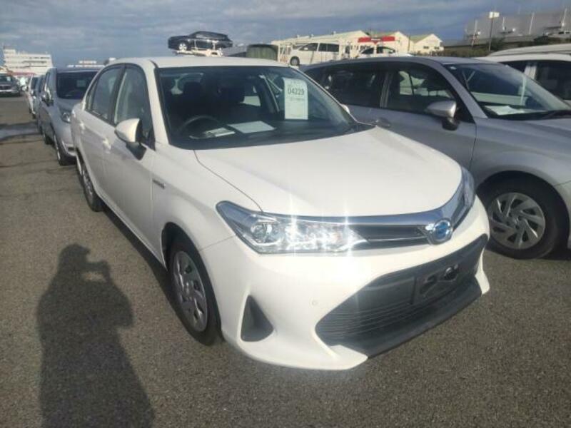 COROLLA AXIO