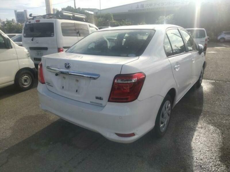 COROLLA AXIO