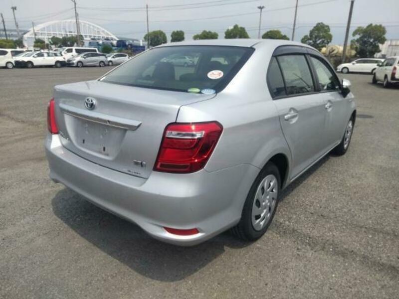COROLLA AXIO