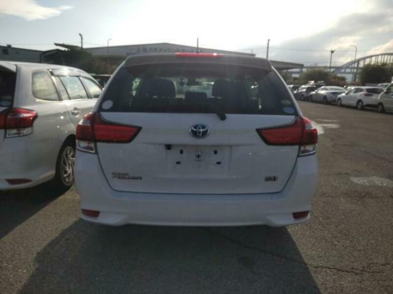 COROLLA FIELDER