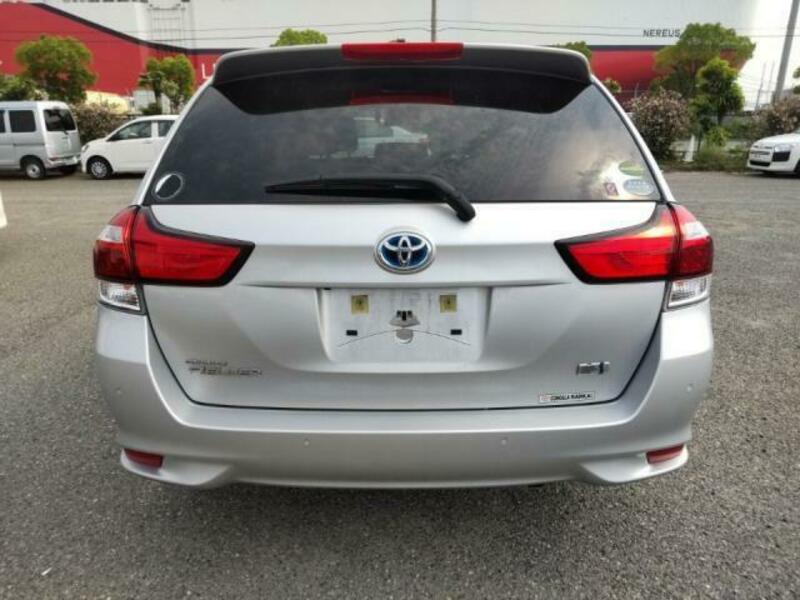 COROLLA FIELDER