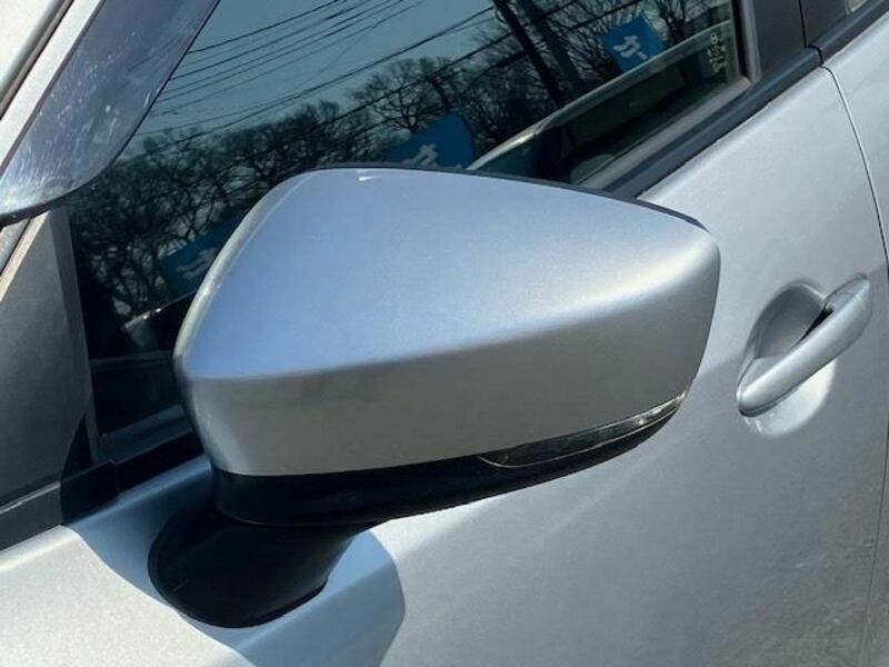 MAZDA2