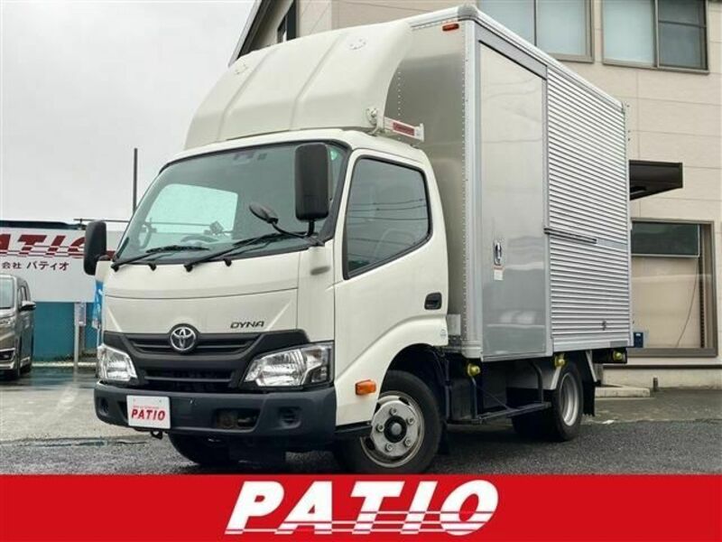 TOYOTA DYNA