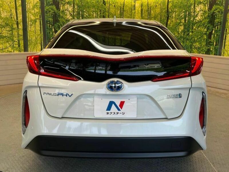 PRIUS PHV