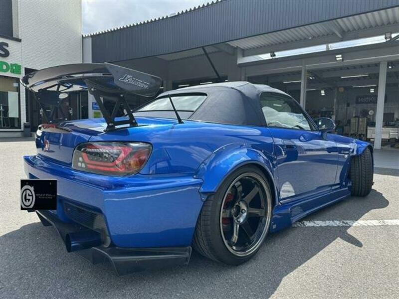 S2000