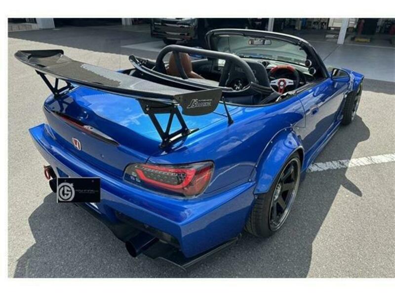 S2000