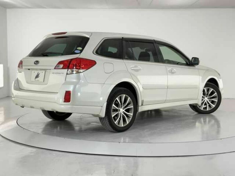 LEGACY OUTBACK