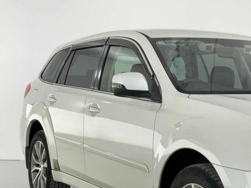 LEGACY OUTBACK