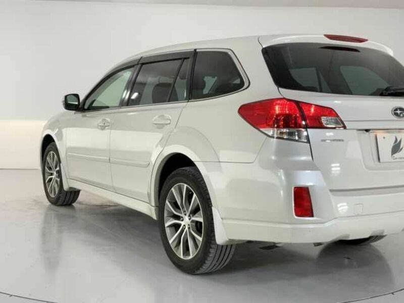 LEGACY OUTBACK