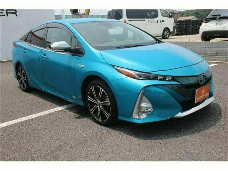 PRIUS PHV