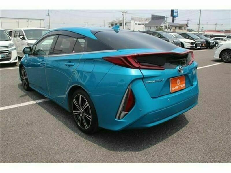 PRIUS PHV
