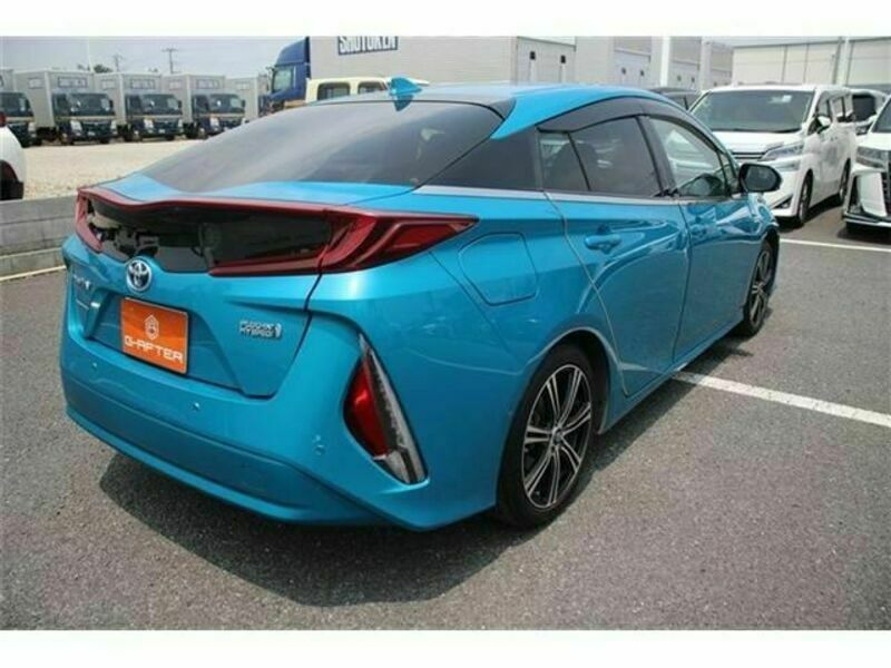 PRIUS PHV