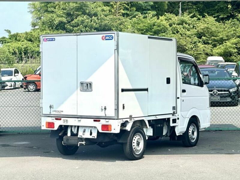 MINICAB TRUCK