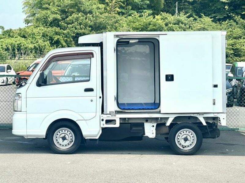 MINICAB TRUCK