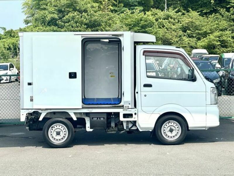 MINICAB TRUCK