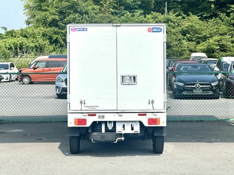 MINICAB TRUCK