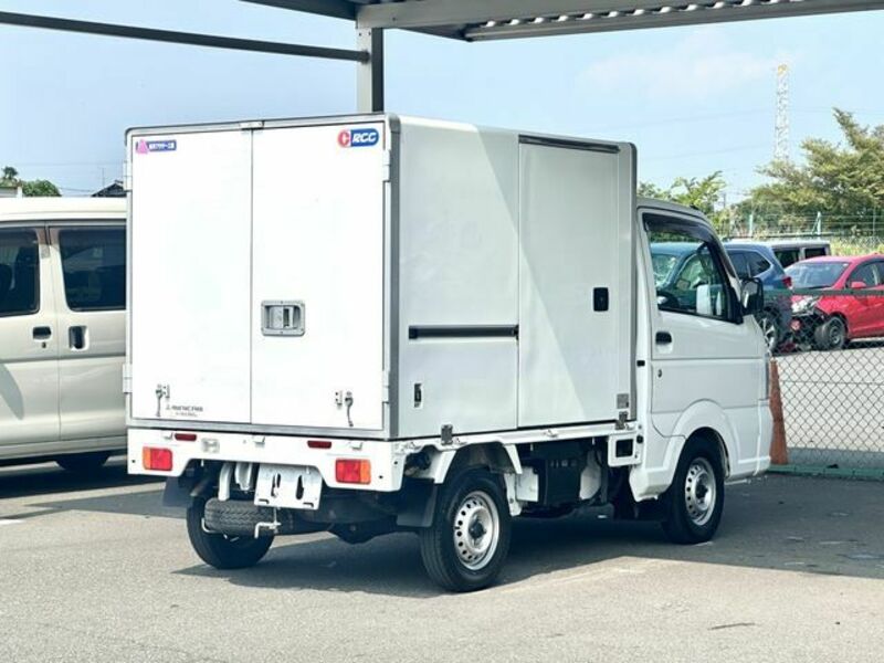 MINICAB TRUCK