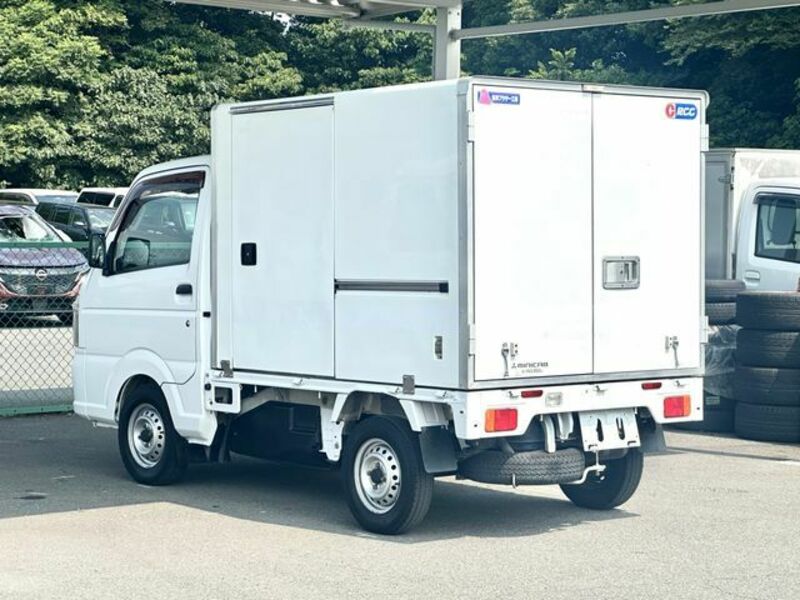 MINICAB TRUCK