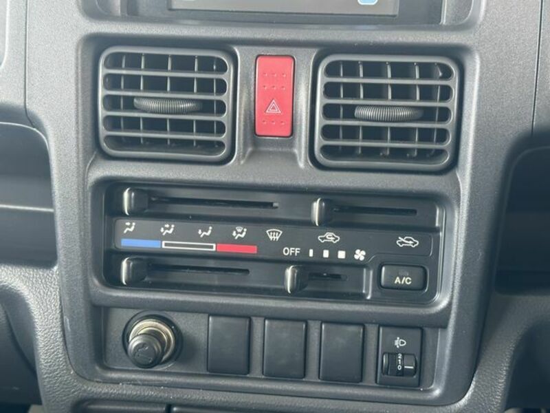 MINICAB TRUCK