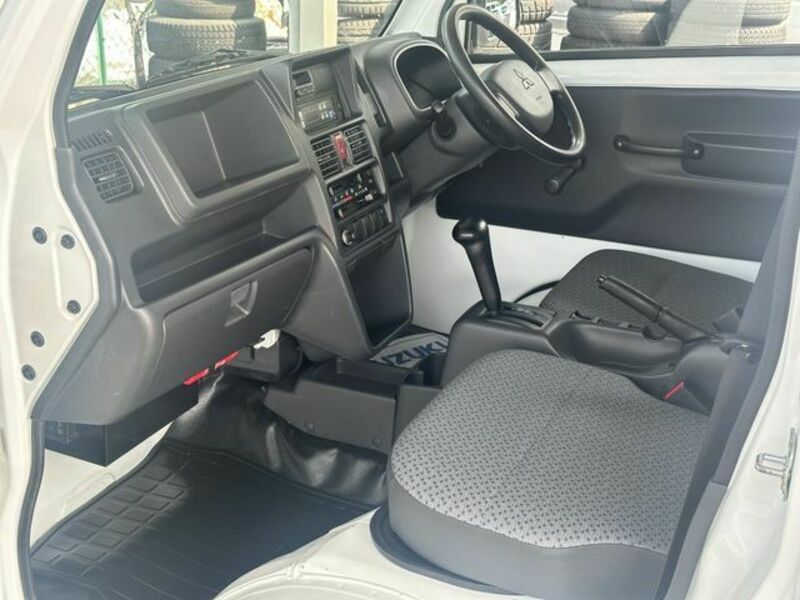 MINICAB TRUCK