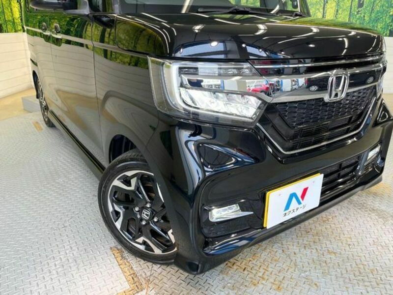 N BOX CUSTOM
