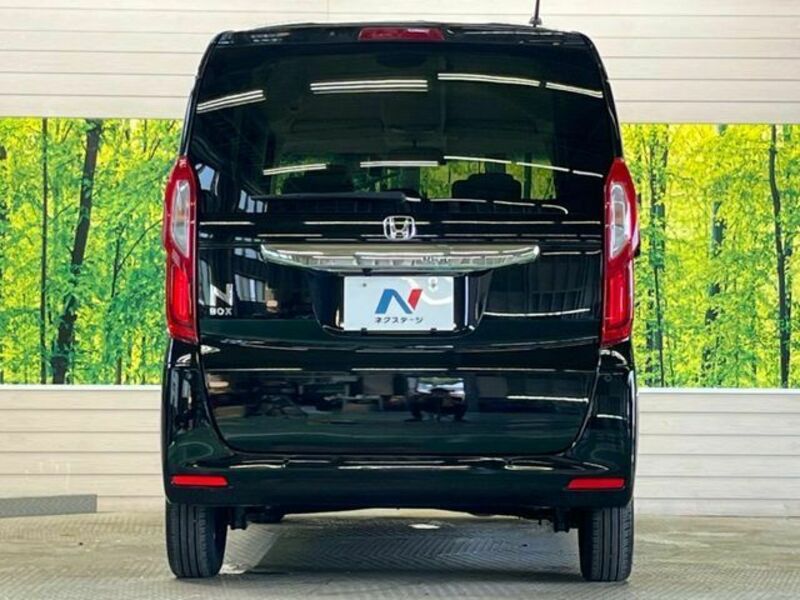 N BOX