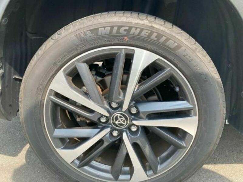 COROLLA CROSS