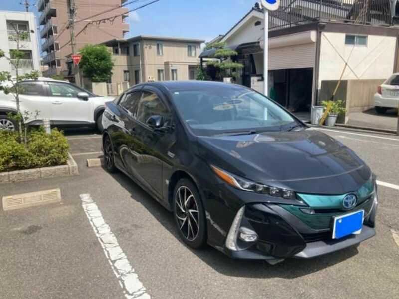 PRIUS PHV
