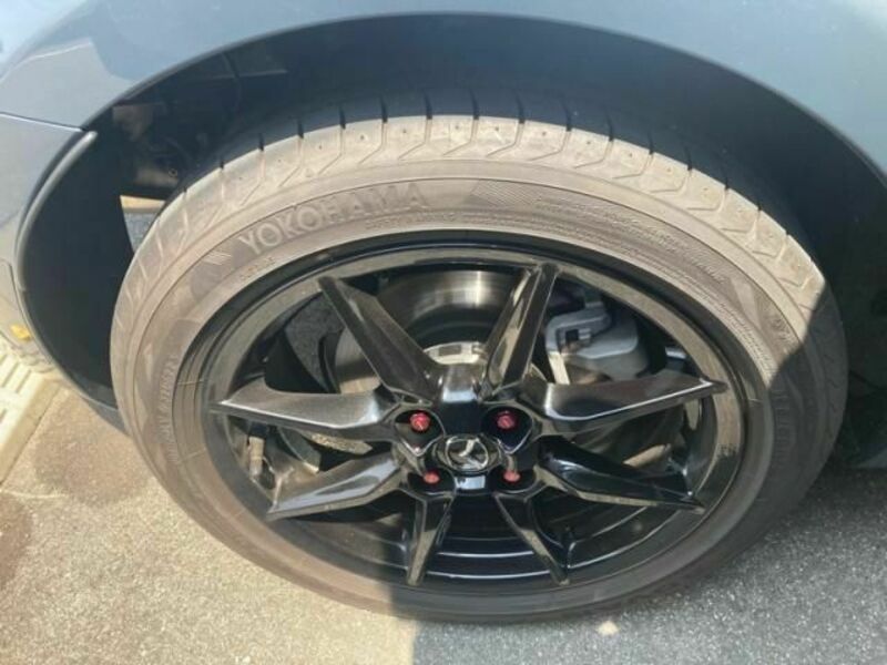 ROADSTER