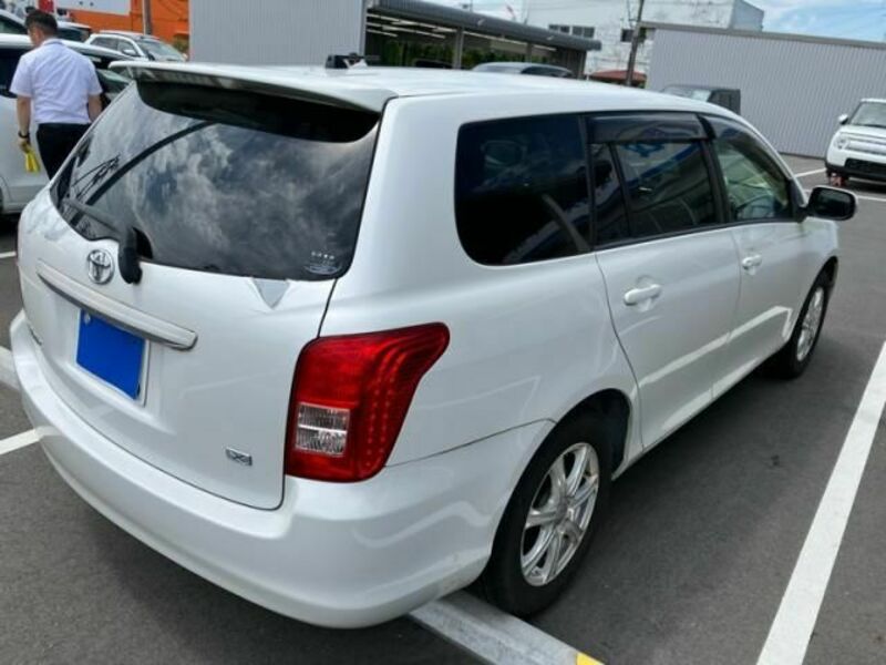 COROLLA FIELDER