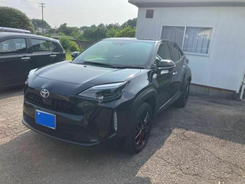 YARIS CROSS