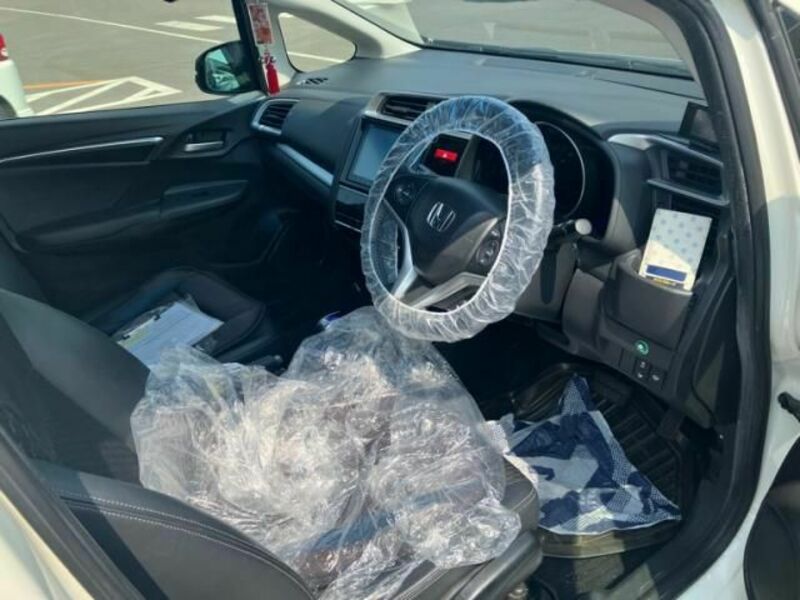 FIT HYBRID