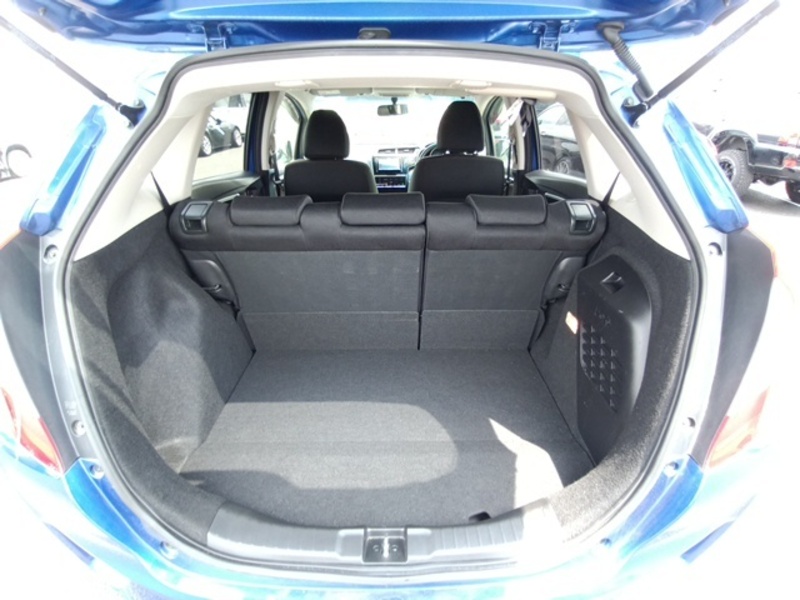 FIT HYBRID