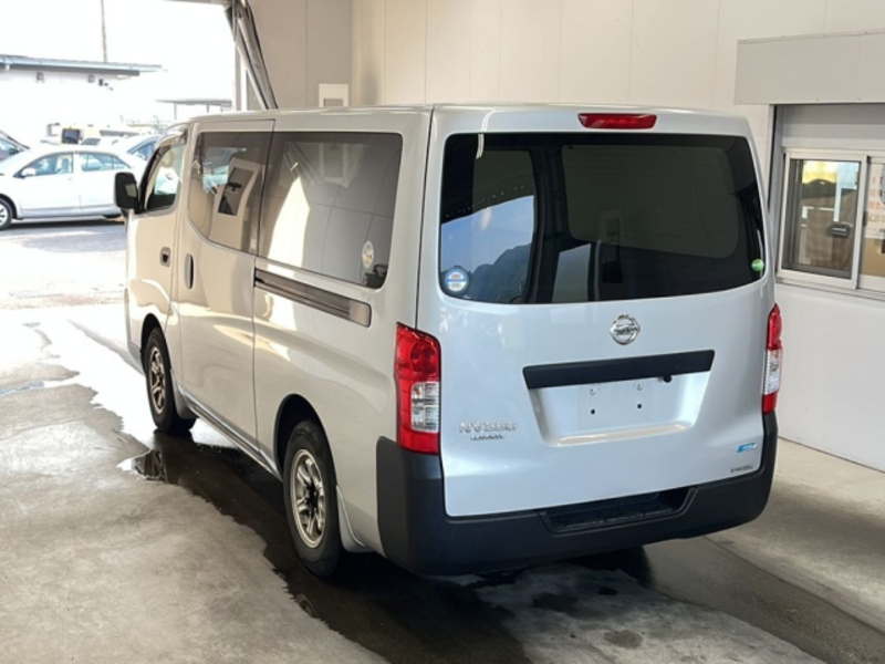 CARAVAN VAN