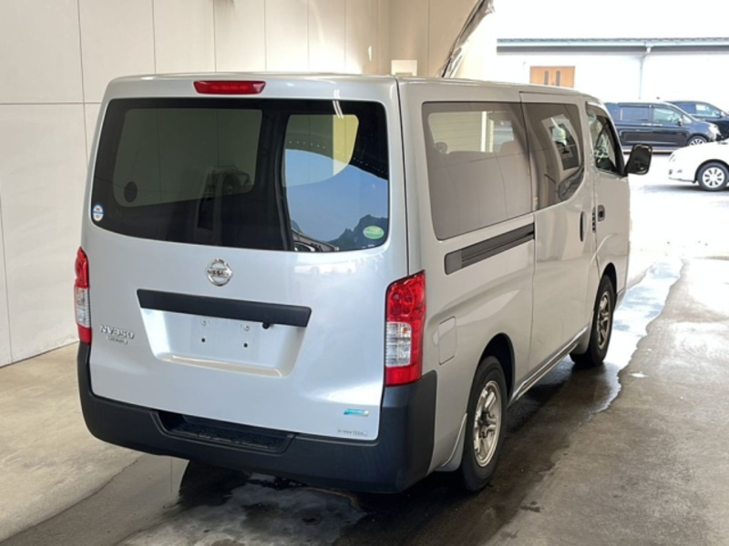 CARAVAN VAN