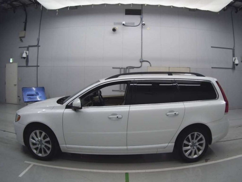 V70