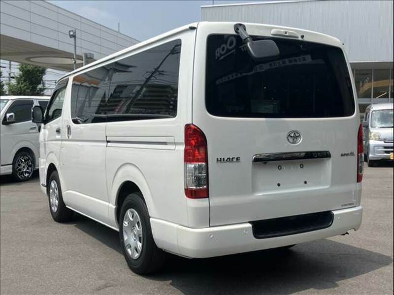 HIACE VAN