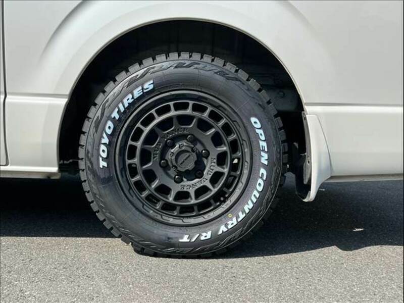 HIACE VAN