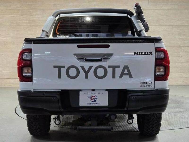 HILUX