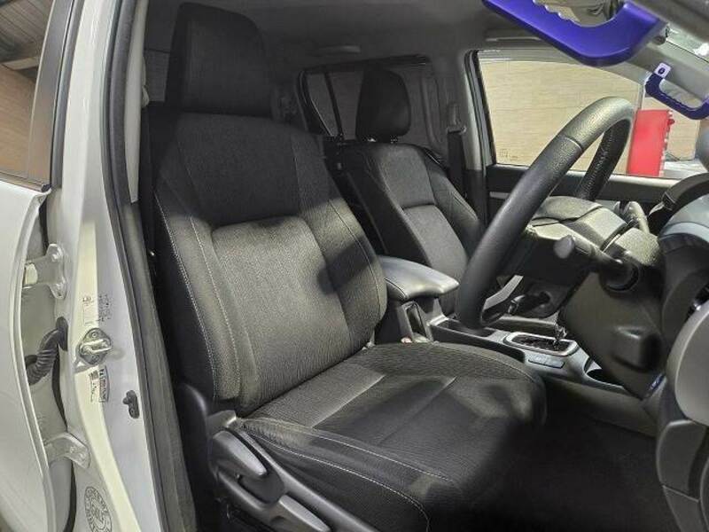 HILUX