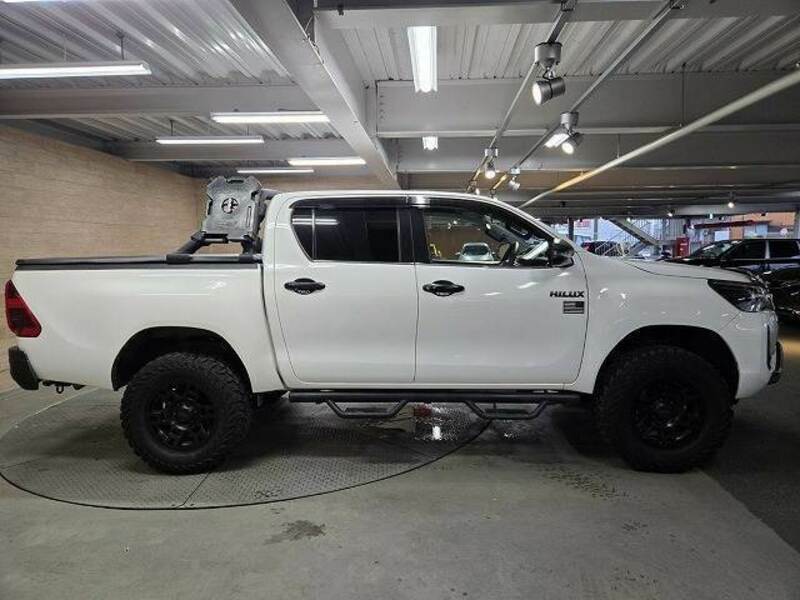 HILUX